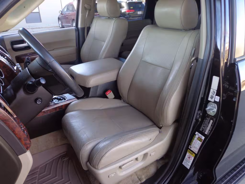 2008 Toyota Sequoia - 5TDBY67A68S004579 - Image #13