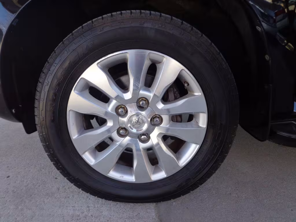 2008 Toyota Sequoia - 5TDBY67A68S004579 - Image #7