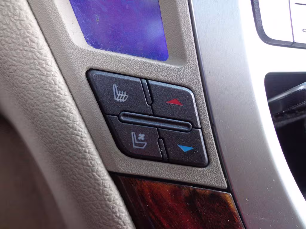 2012 Cadillac CTS - 1G6DS5E34C0102078 - Image #20