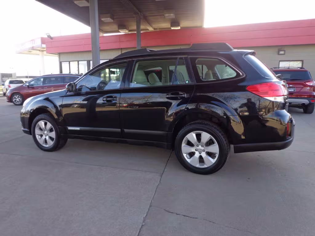 2012 Subaru Outback - 4S4BRBAC5C3262467 - Image #5
